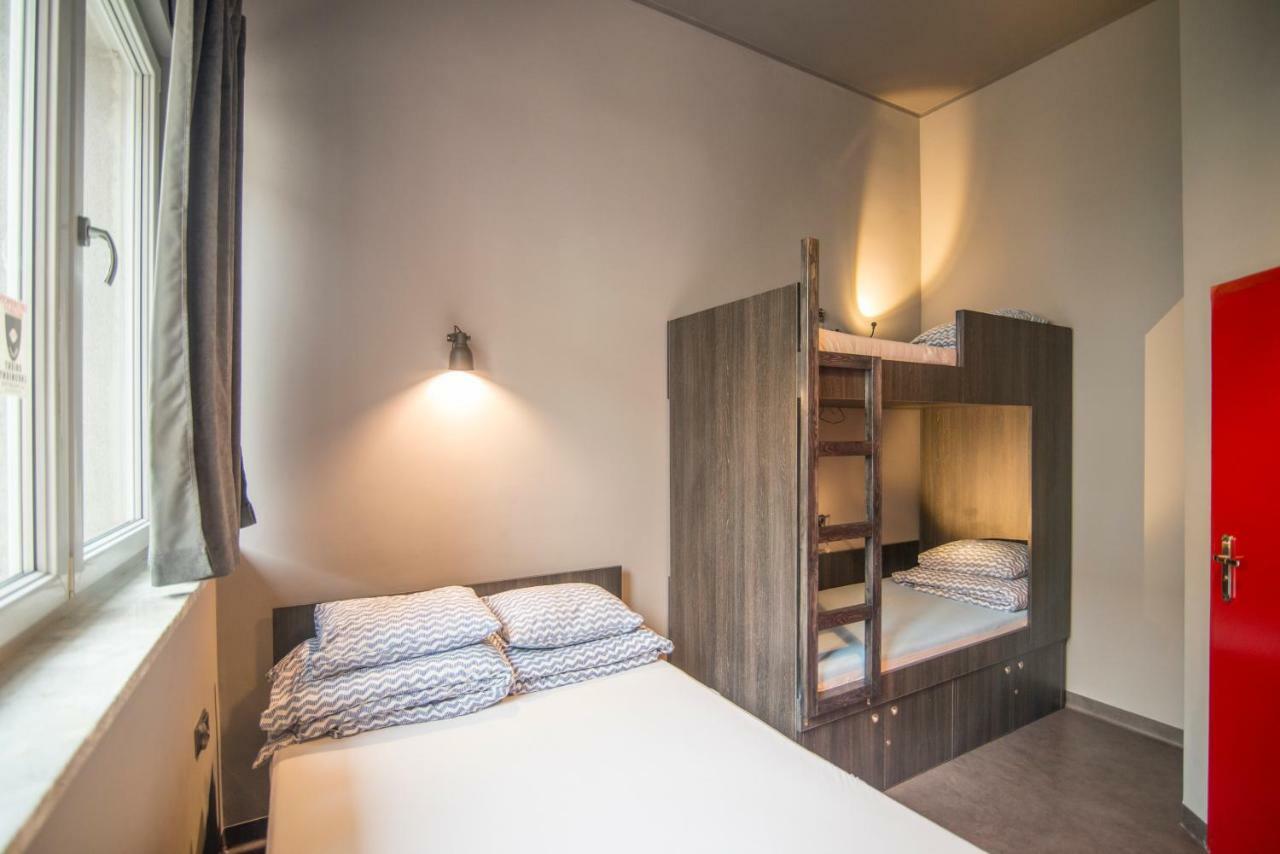 Hostel 110hostel *